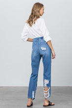 Load image into Gallery viewer, HIGH RISE STRAIGHT JEANS