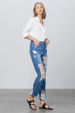 Load image into Gallery viewer, HIGH RISE STRAIGHT JEANS