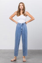 Load image into Gallery viewer, HIGH WAIST SLOUCHY JEANS