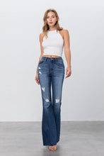 Load image into Gallery viewer, MID RISE DARK WASH FLARE JEANS
