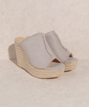 Load image into Gallery viewer, OASIS SOCIETY Bliss - Distressed Linen Wedge
