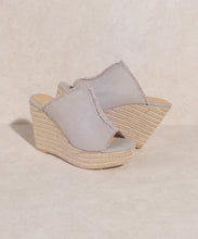 Load image into Gallery viewer, OASIS SOCIETY Bliss - Distressed Linen Wedge
