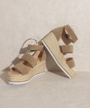 Load image into Gallery viewer, OASIS SOCIETY Slyvie - Double Strap Wedge Heel
