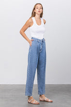 Load image into Gallery viewer, HIGH WAIST SLOUCHY JEANS
