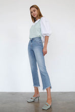 Load image into Gallery viewer, HIGH RISE CROP BOOT CUT JEANS
