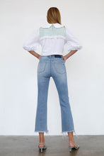 Load image into Gallery viewer, HIGH RISE CROP BOOT CUT JEANS
