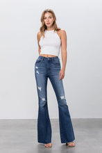 Load image into Gallery viewer, MID RISE DARK WASH FLARE JEANS
