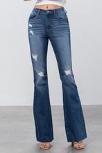 Load image into Gallery viewer, MID RISE DARK WASH FLARE JEANS
