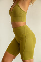 Load image into Gallery viewer, High Waist Yoga pants Short Side Pocket
