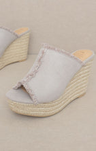 Load image into Gallery viewer, OASIS SOCIETY Bliss - Distressed Linen Wedge
