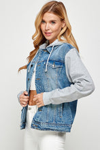 Load image into Gallery viewer, Women&#39;s Denim  Jacket with Fleece Hoodies
