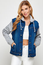 Load image into Gallery viewer, Women&#39;s Denim  Jacket with Fleece Hoodies
