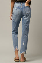 Load image into Gallery viewer, HIGH RISE PREMIUM STRAIGHT JEANS
