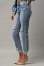 Load image into Gallery viewer, HIGH RISE PREMIUM STRAIGHT JEANS
