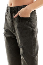 Load image into Gallery viewer, ROOL-UP DISTRESSED  HIGH RISE STRETCH MOM JEANS
