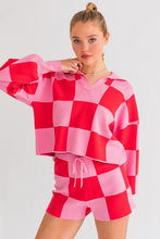 Load image into Gallery viewer, Checkered Sweater Pullover
