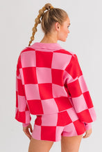 Load image into Gallery viewer, Checkered Sweater Pullover
