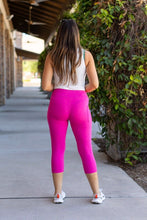 Load image into Gallery viewer, The Oliva Spring Capris
