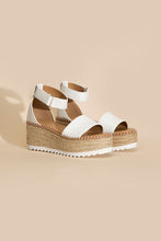 Load image into Gallery viewer, TUCKIN-S PLATFORM SANDALS
