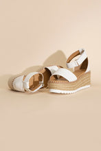 Load image into Gallery viewer, TUCKIN-S PLATFORM SANDALS
