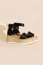 Load image into Gallery viewer, TUCKIN-S PLATFORM SANDALS
